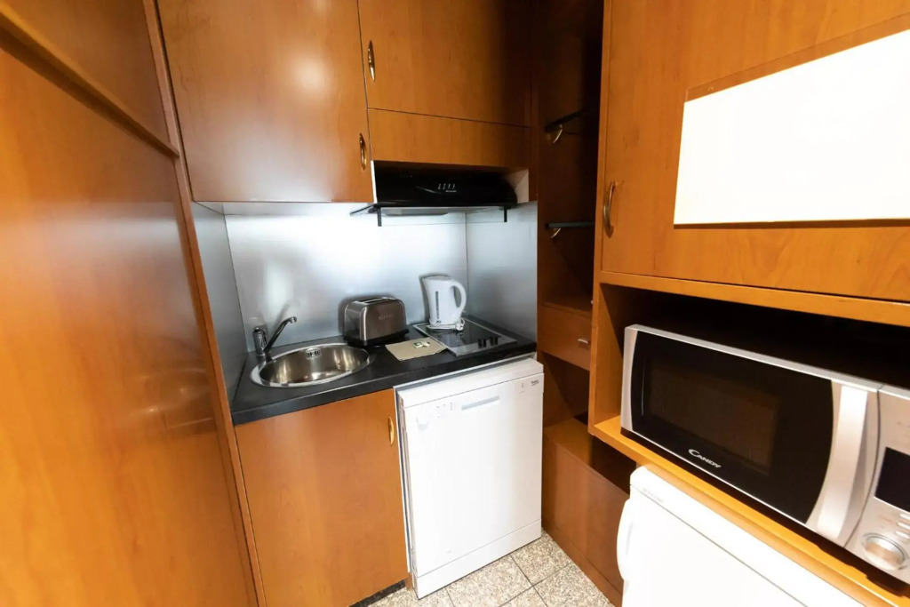 Отель Goldstar Resort