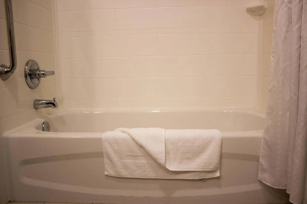 Holiday Inn Express and Suites Tahlequah by IHG