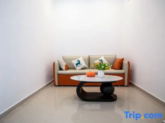 Sanmu Yuguang Diary Homestay (JinjilingSanya Bay Jinjiling Store)