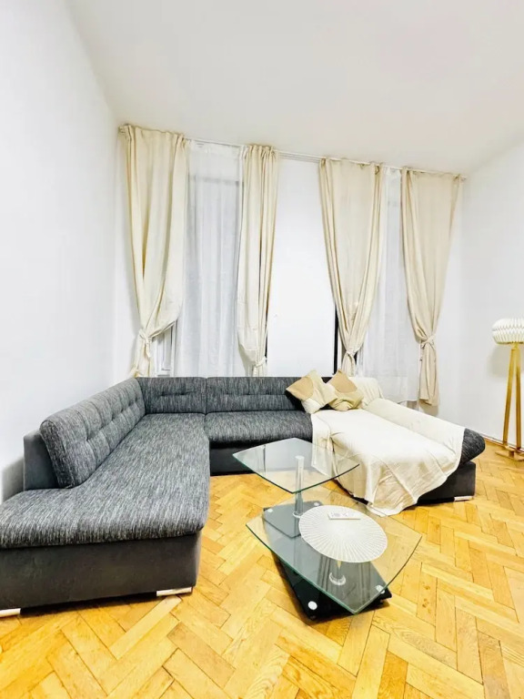 Affordable Apt Near Stadthalle