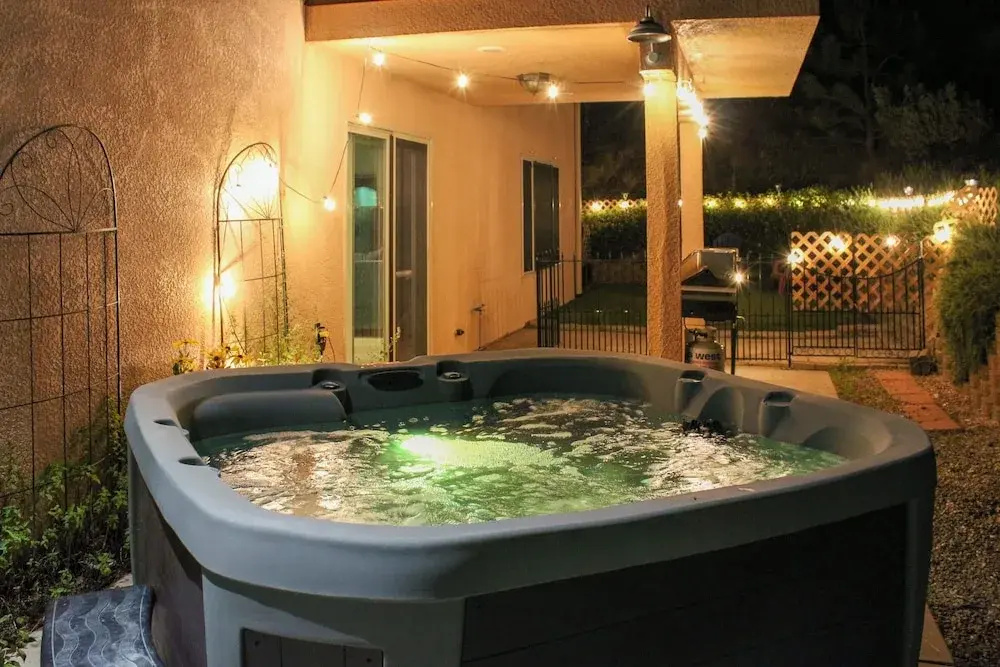 Hot Tub, Games & Sports: Luxury Yosemite Escape