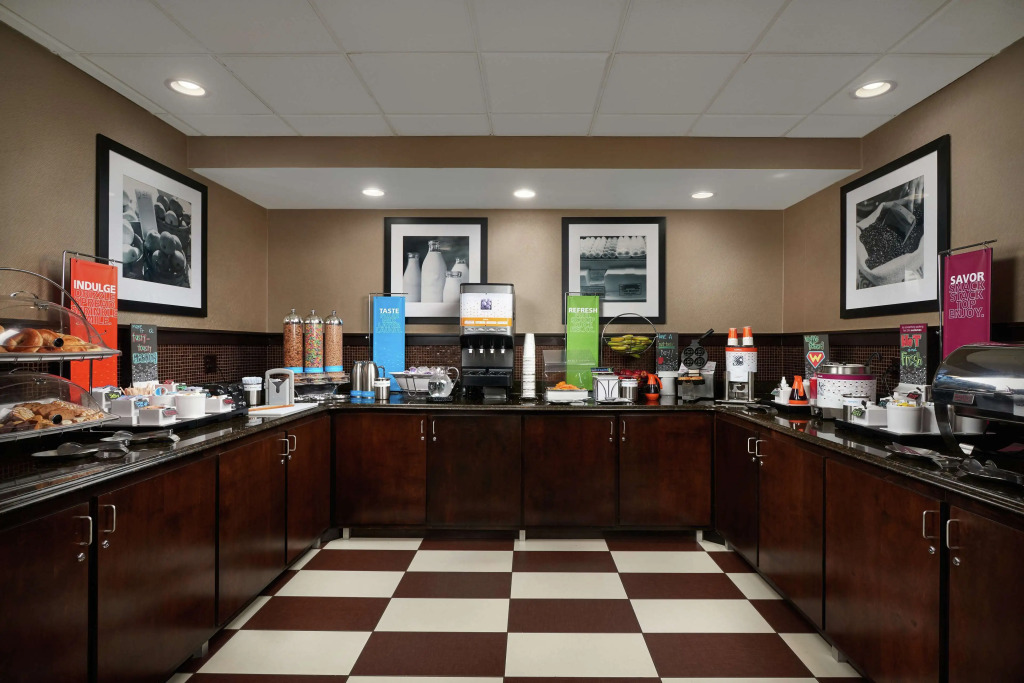 Hampton Inn Louisville/I-65/Brooks Road