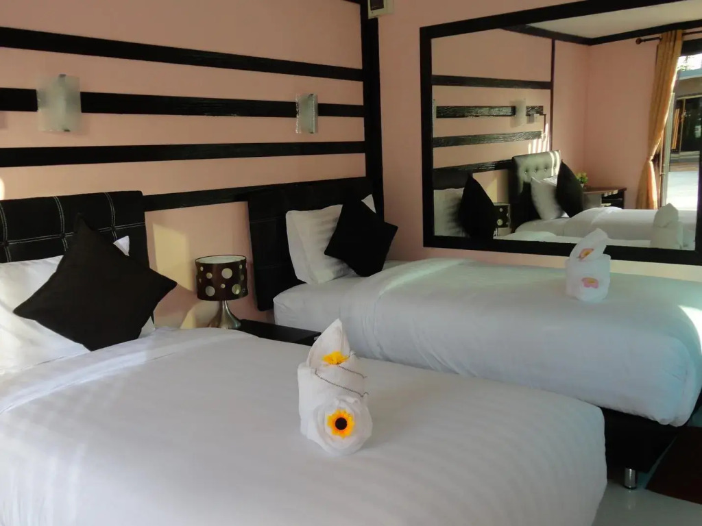 Love You Resort