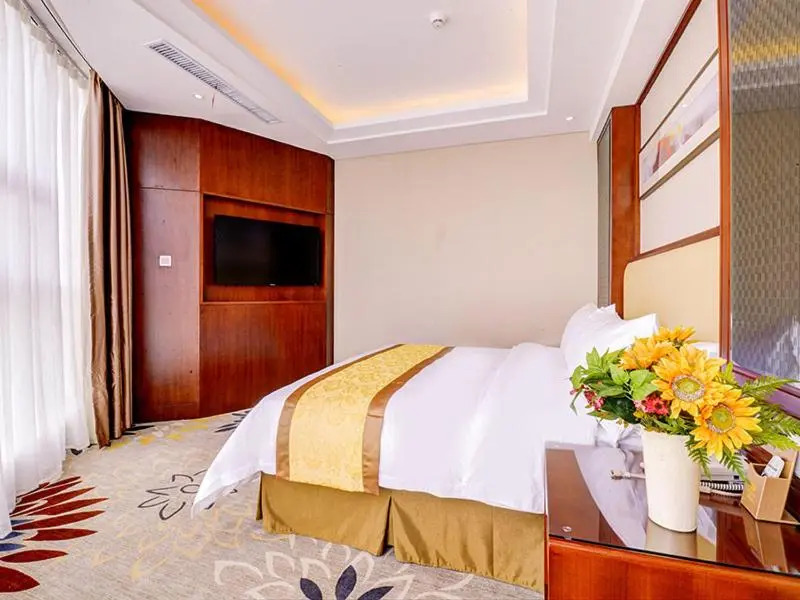 Vienna Hotel (Nanchang County Chengbi Lake)