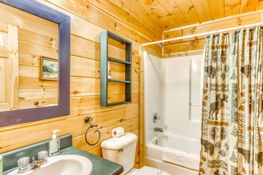 Bumpa Bear Hideaway