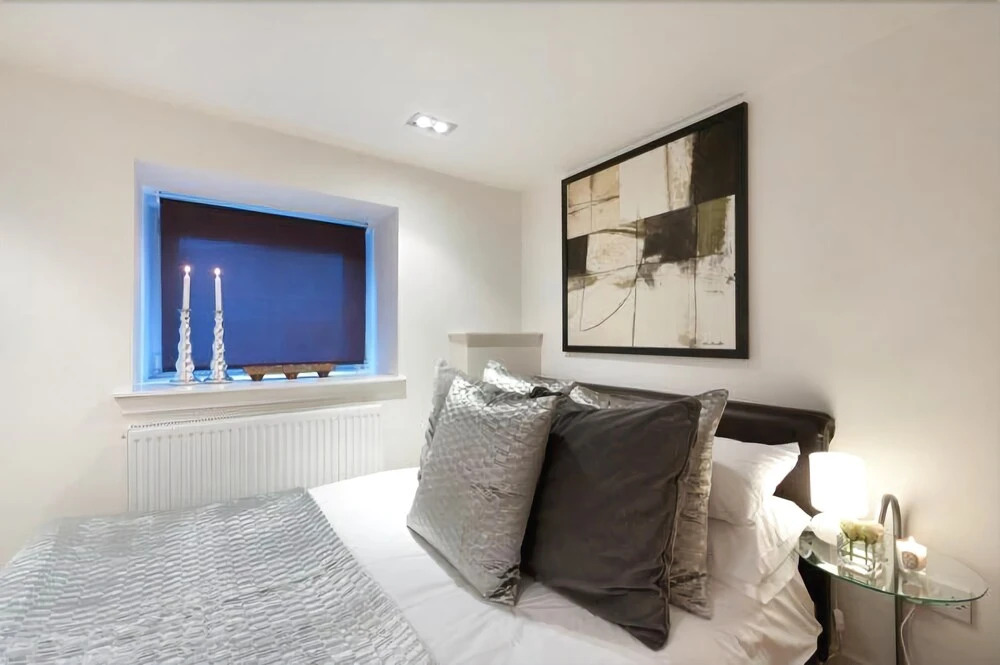 Henderson Street Apartment