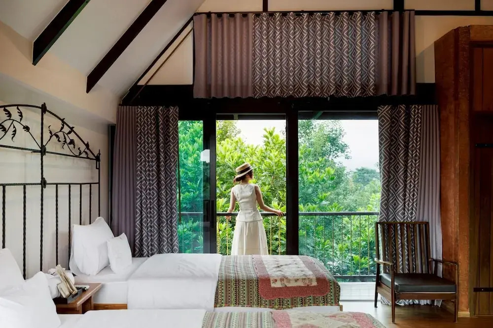 Oxy Resort