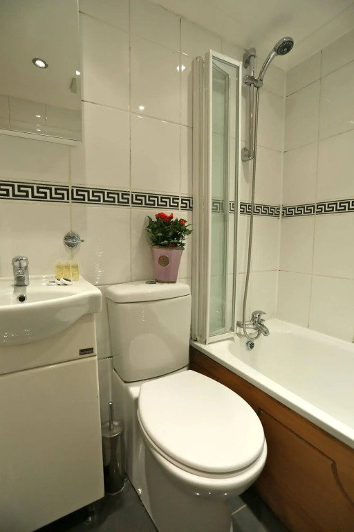Short Lets in London - Angel