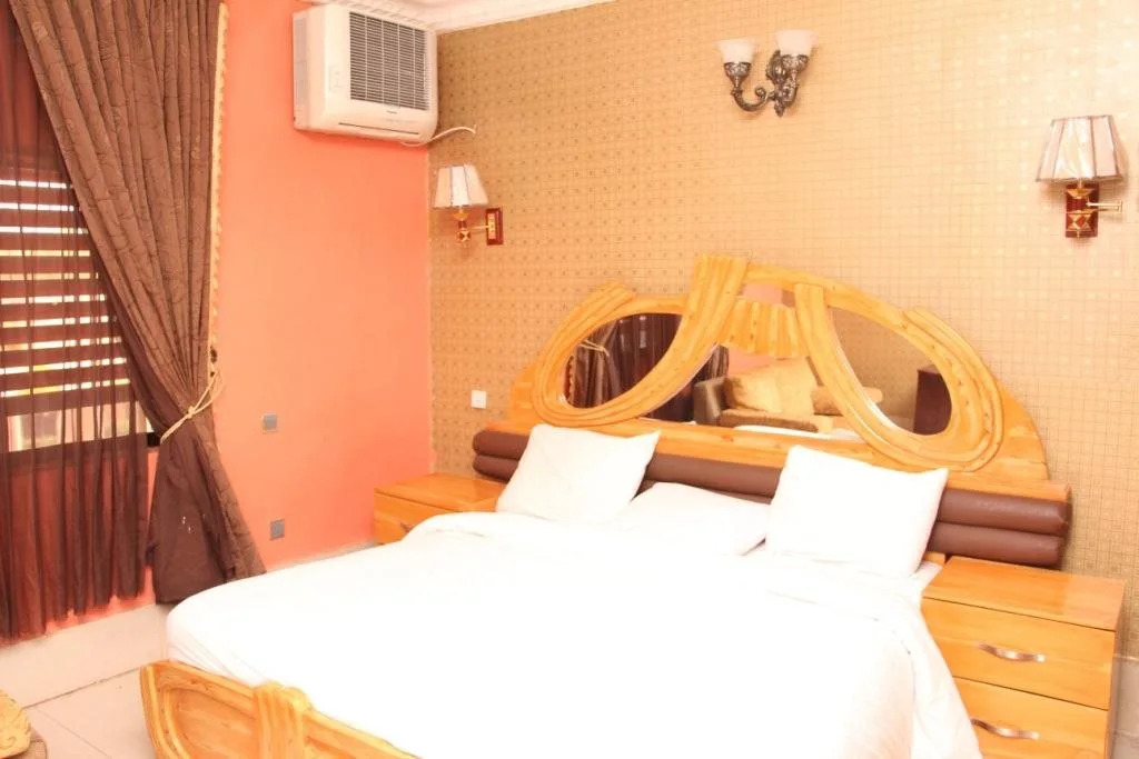 Tauba Hotel