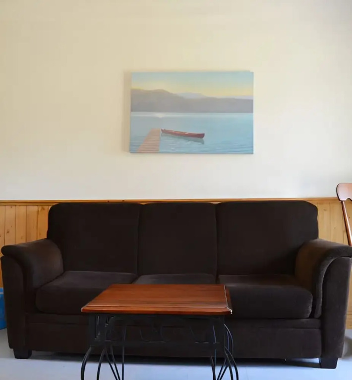 Lions Head Beach Motel & Cottages - WATERFRONT
