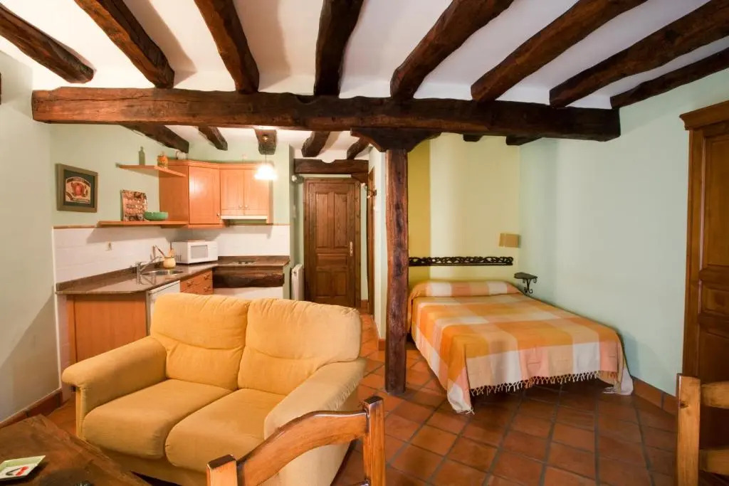 APARTAMENTOS LA COTERA sc