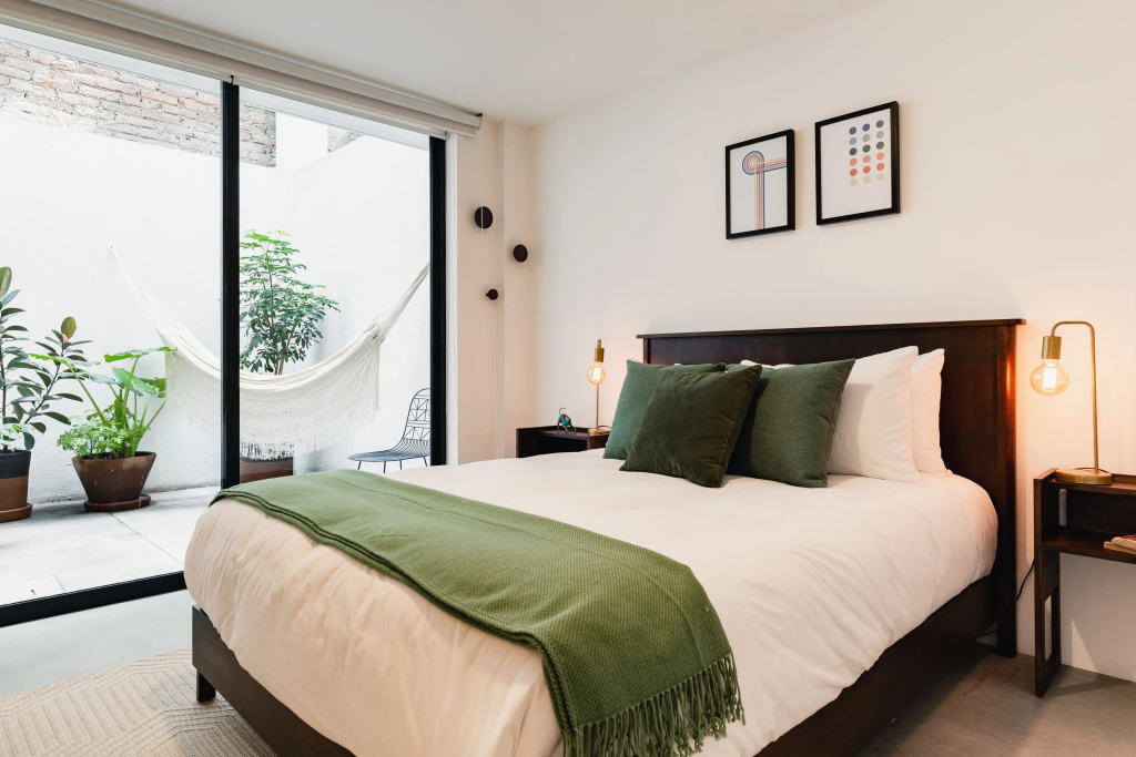 Cozy & Hip Roma Apt with 2 Private Terraces!
