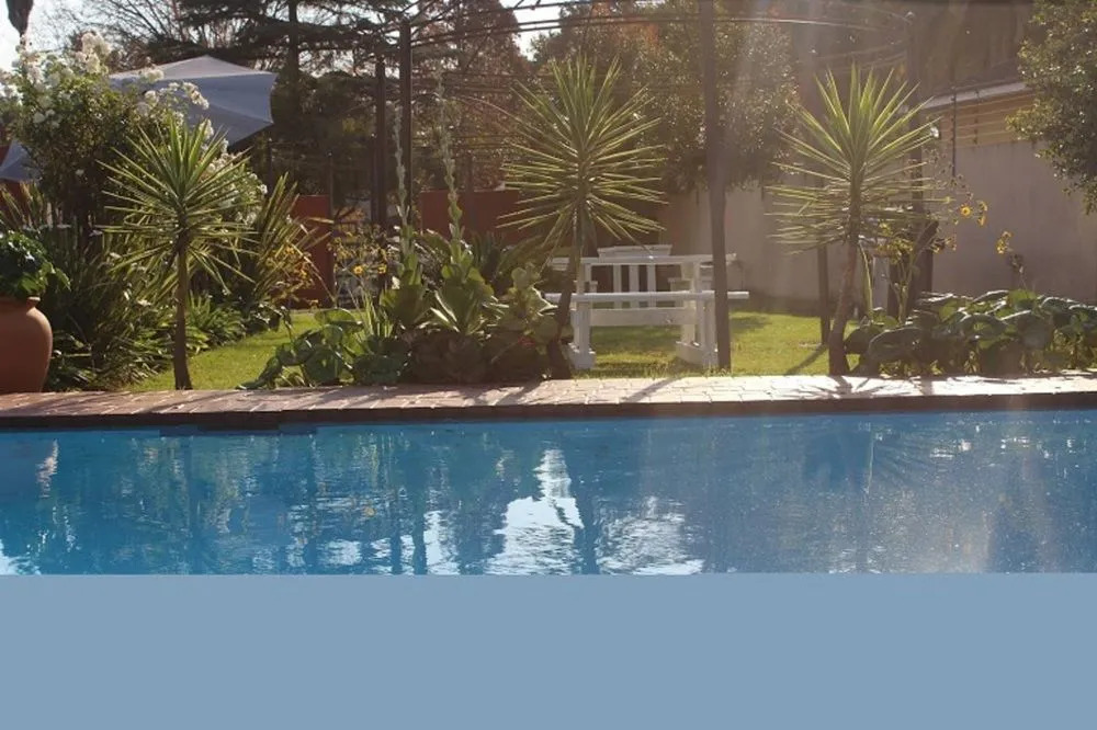 Flamboyant Guest Lodge