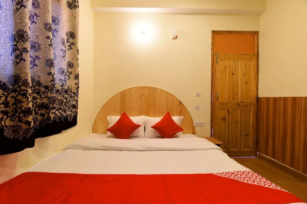 OYO 15268 Villa Heritage Cottage