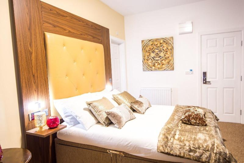 Trivelles Gatwick Hotel & airport Parking