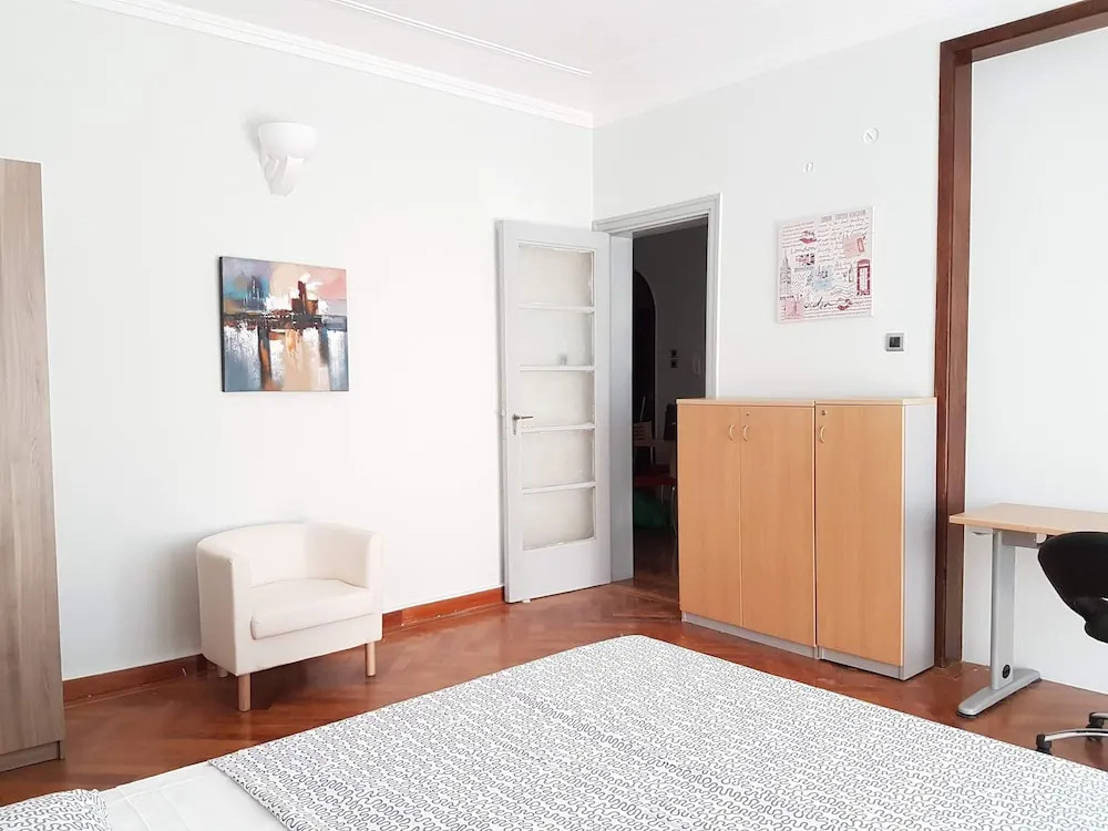 Erra - Red - Athens Center,140m²,4 BD,2 BATH
