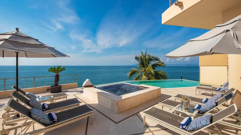 Conchas Chinas Villa Sleeps 10 with Pool and Air Con