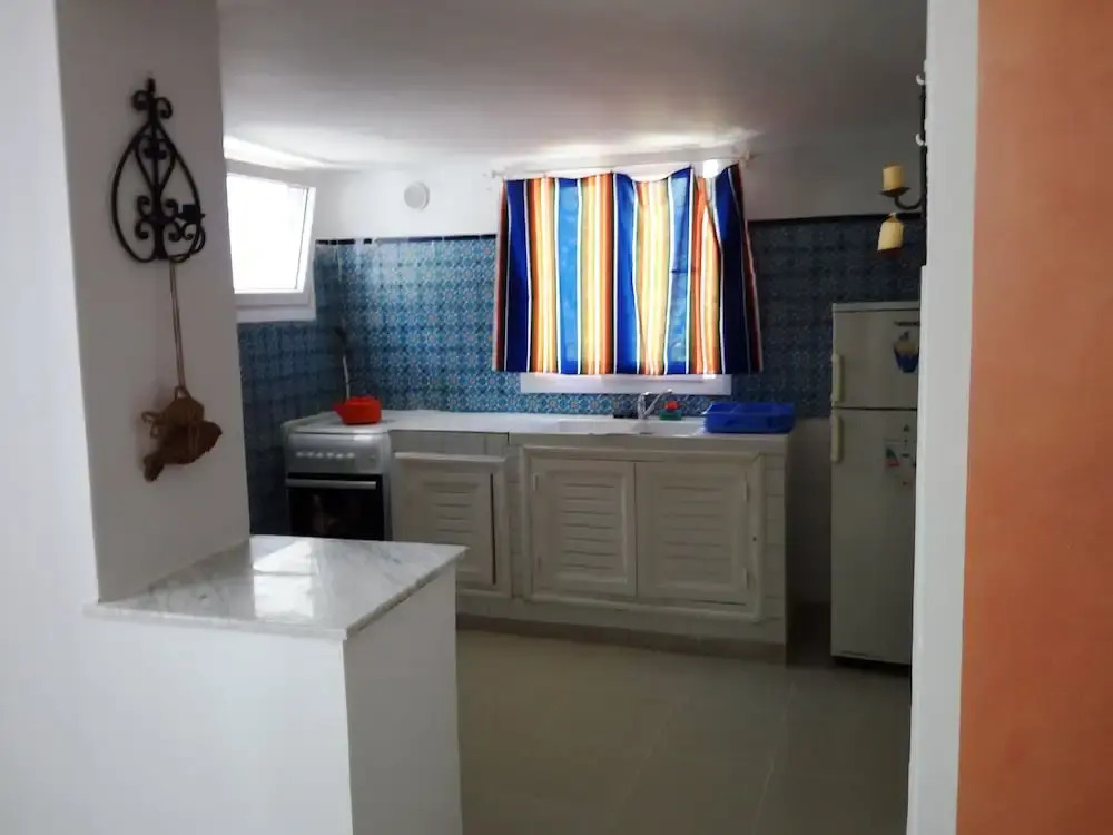 Partie de pittoresque maison en bord de mer