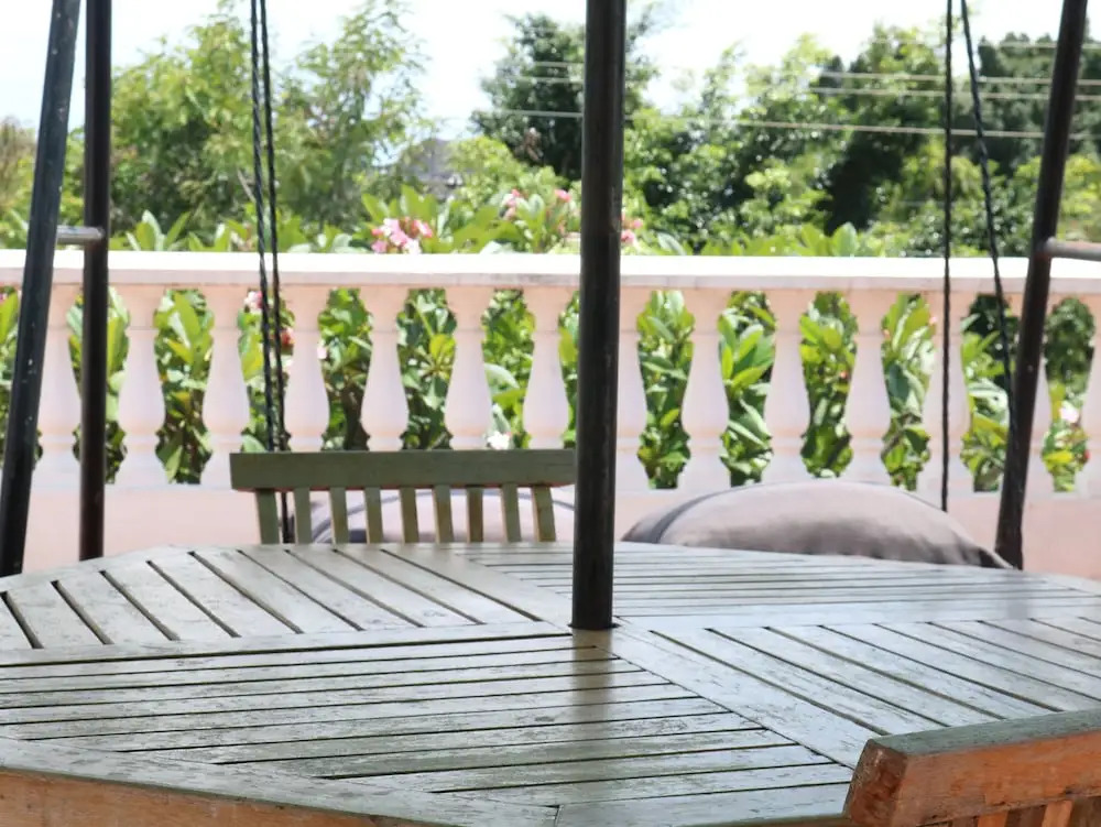 Tisa Suites & Lounge
