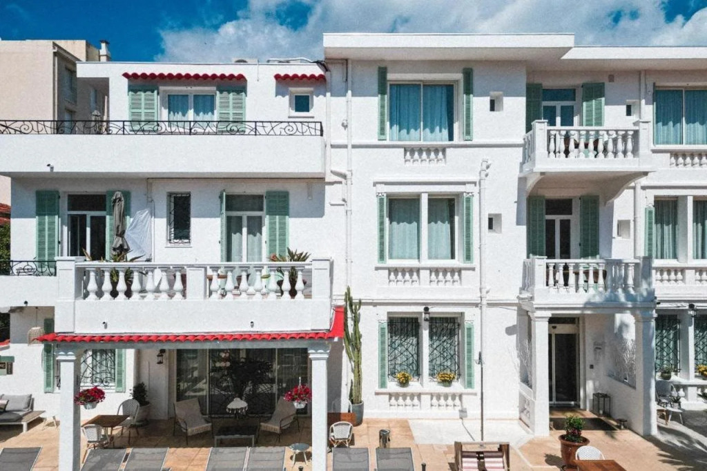 Hôtel La Villa Juan Beach