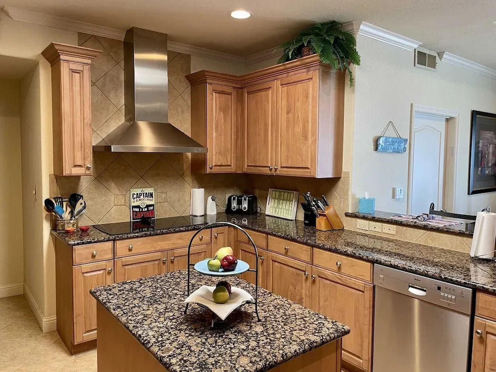 Laguna Bay 302n 3 Bedroom Condo by RedAwning