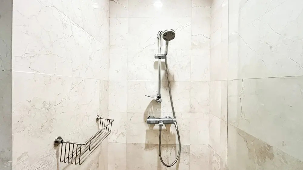 Modern And Comfy 2Br With Extra Room At Four Winds Apartment