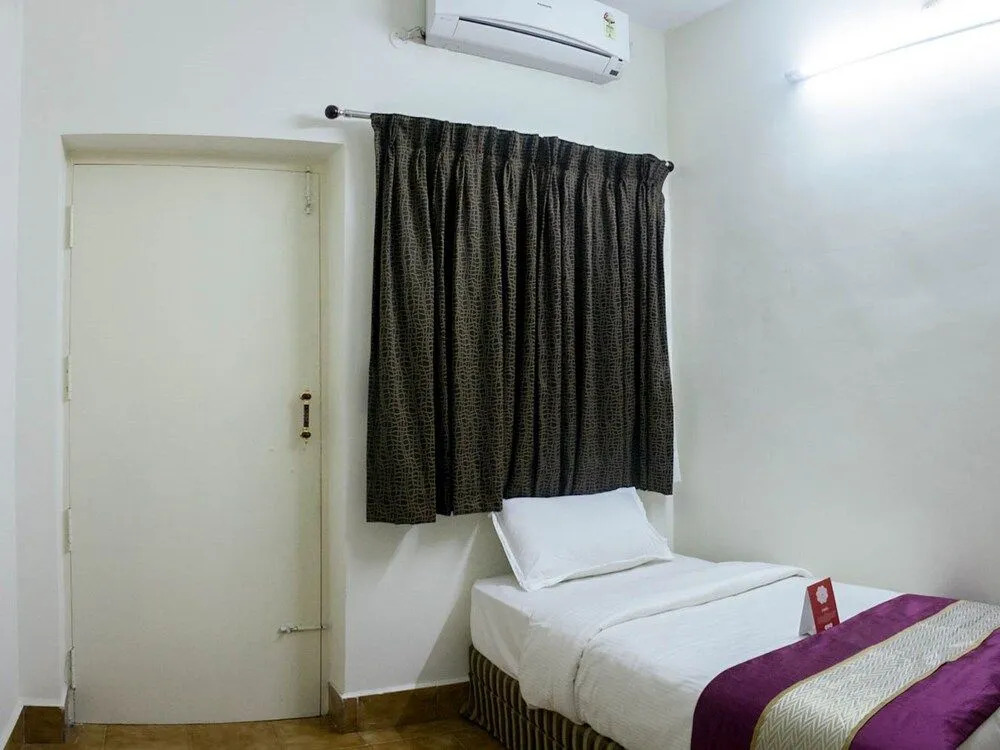 OYO 4189 Rose Flower Service Apartment