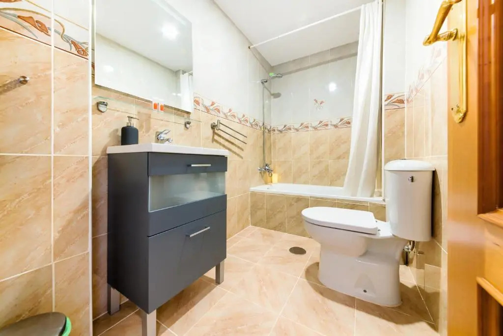 Holidays2Fuengirola Palangreros 100 mts from Beach and promenade