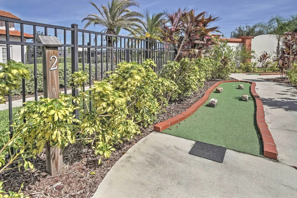 Chic Clermont Villa Less Than 10 Mi to Disney Attractions!
