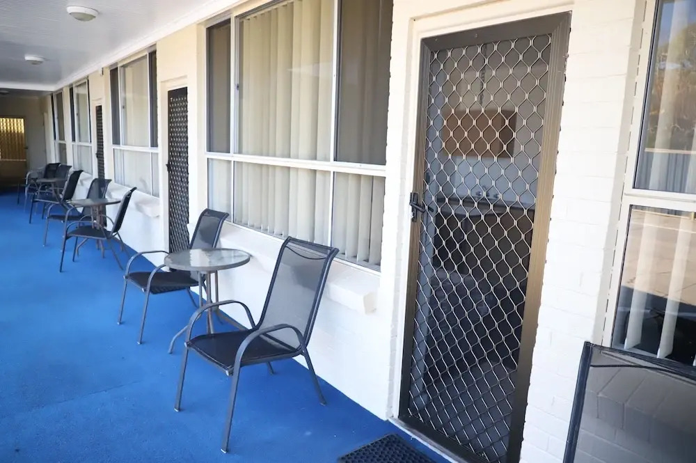 Bamboo Motor Inn