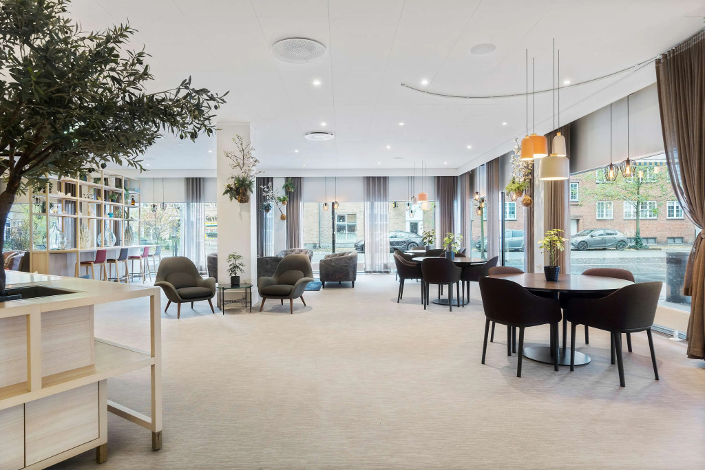 Best Western Plus Airport Hotel