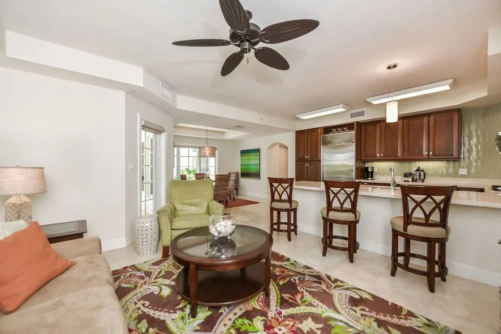An Upscale Villa in the heart of Siesta Key on Beach Road