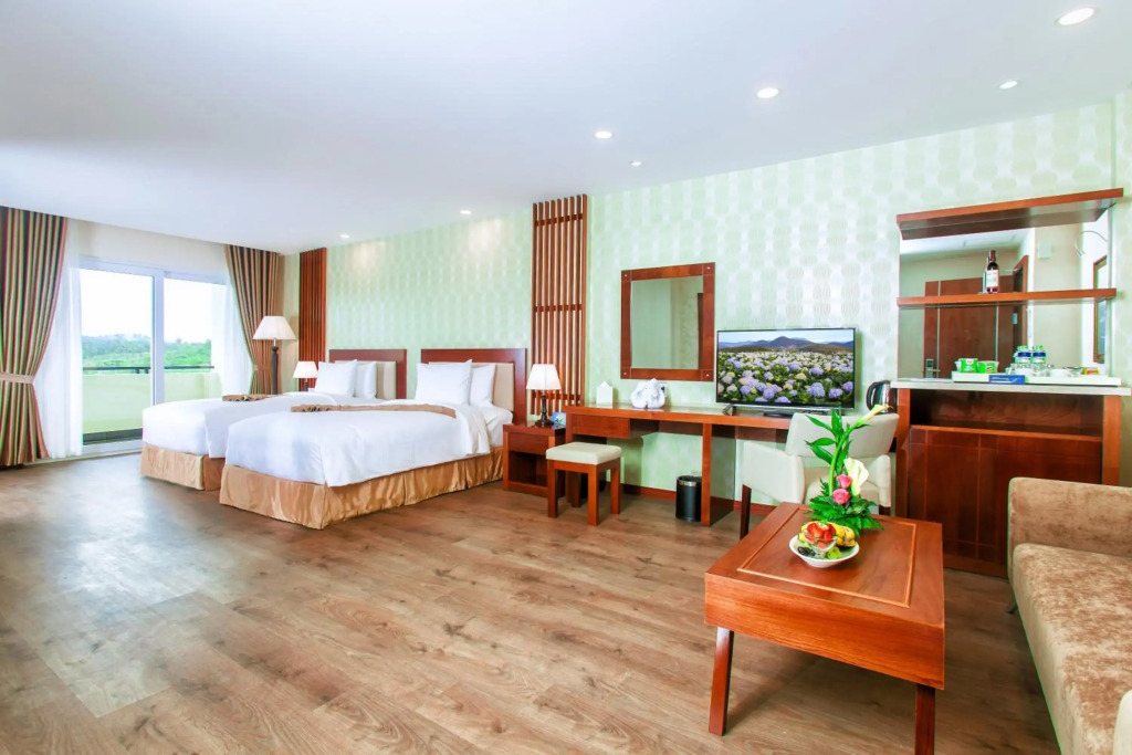 Ladalat Hotel
