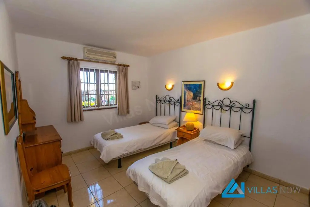 Las Brisas 112 - LH1033 By Villas Now Ltd