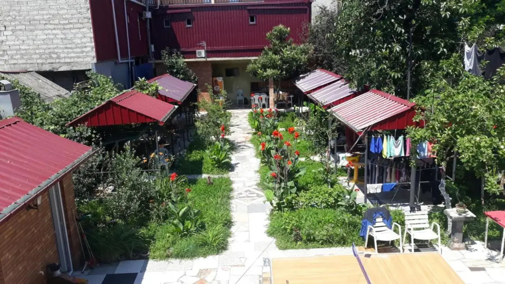 Hostel House 293