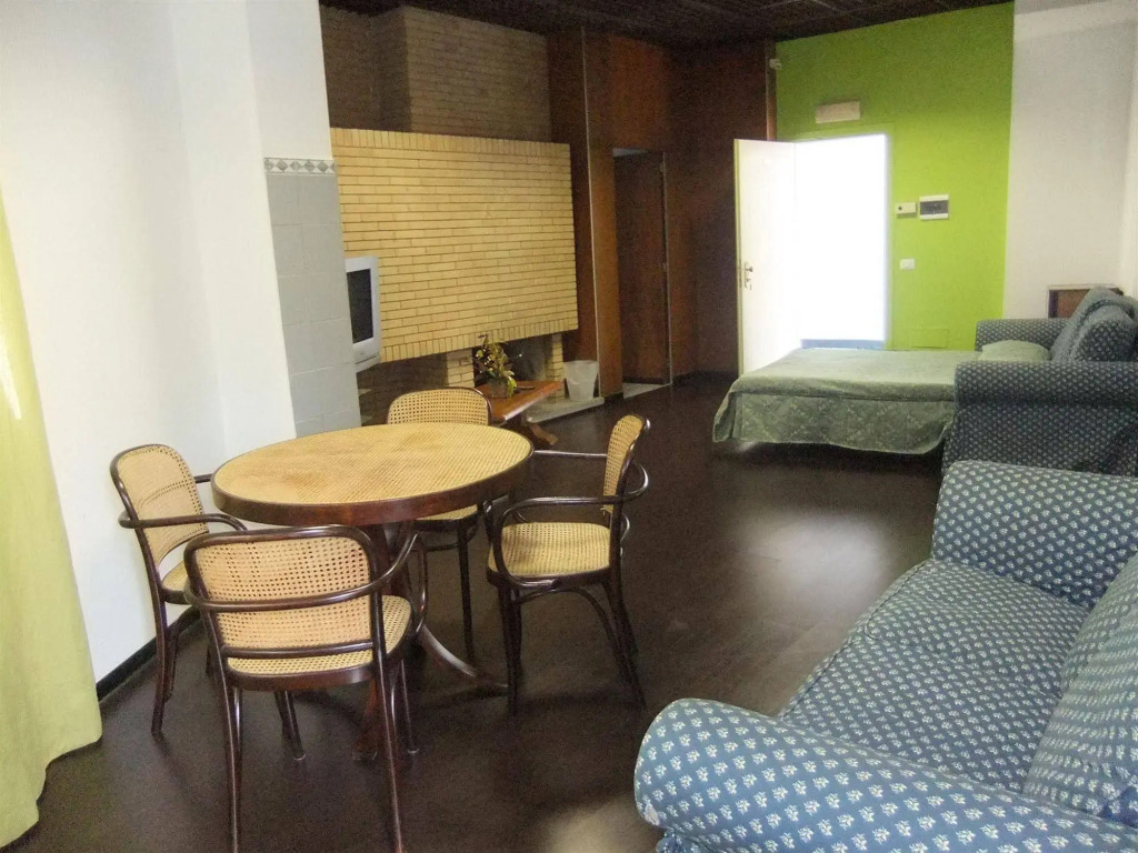 Joy Hotel
