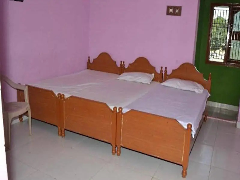 Hotel Gurusadan