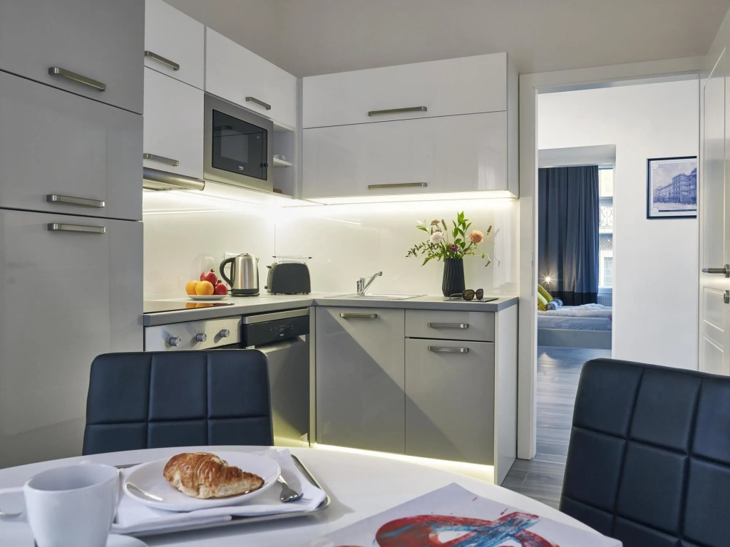 7Seasons Central Suites