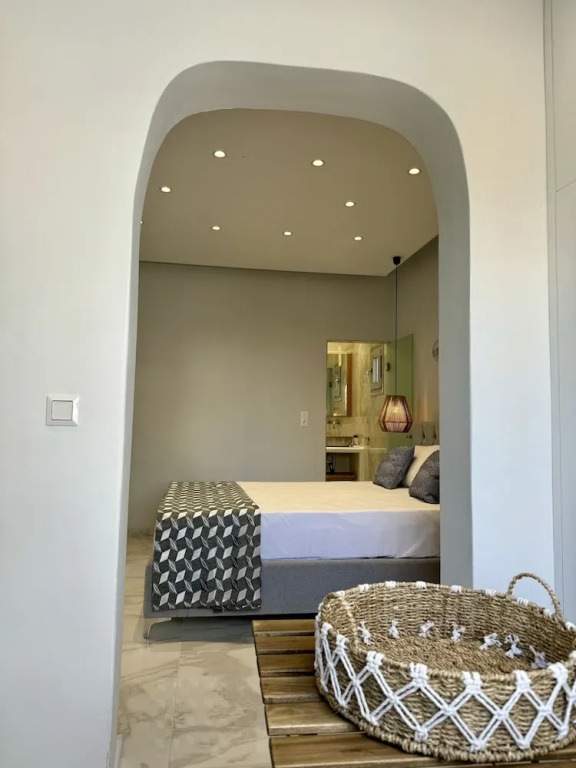 Sunshine Bay Suites