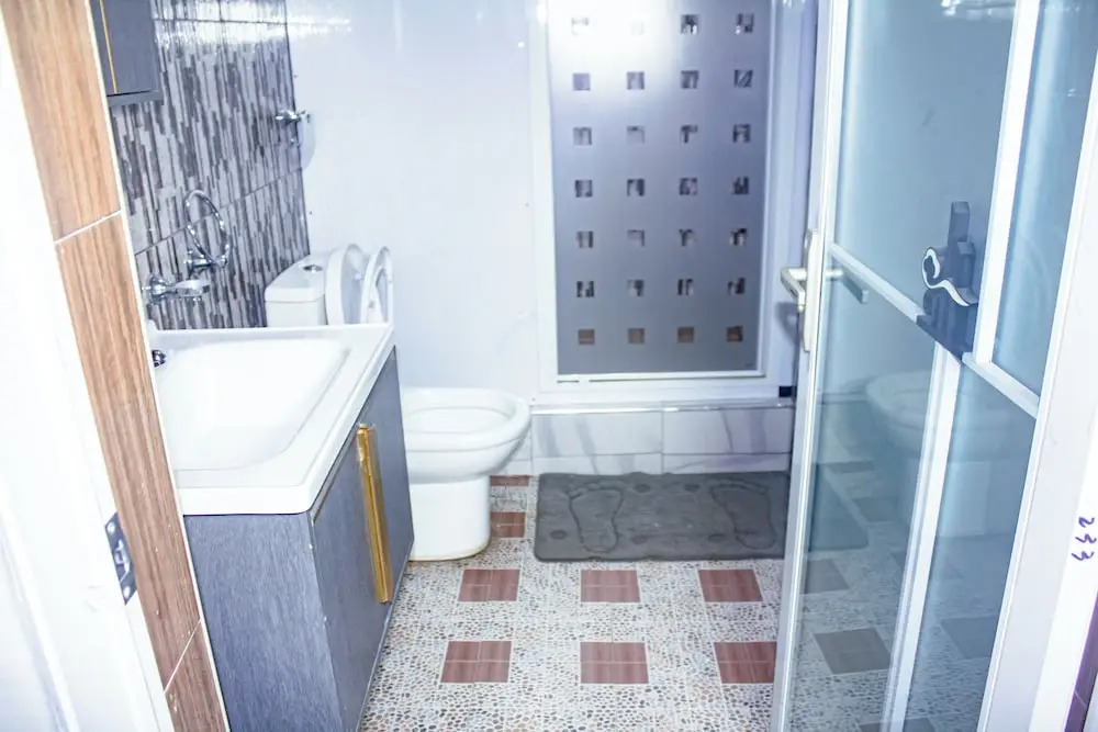 Exclusive Villa in 5 Hideout East Legon