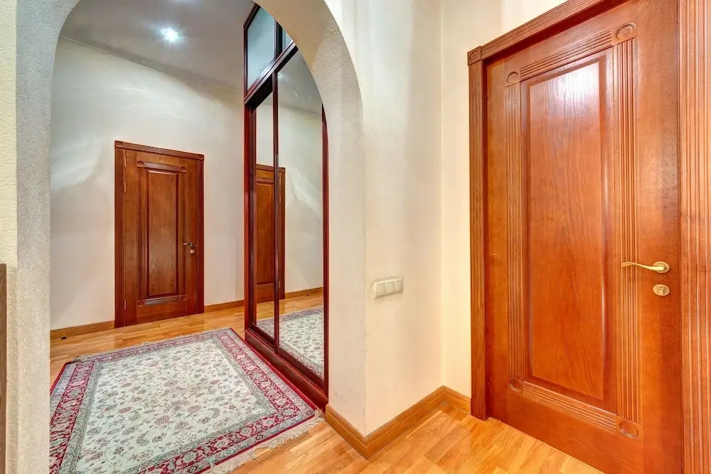 LUX Apartments Shelkovichnaya
