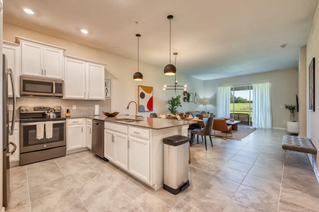 Wonderful Home with game room near Disney