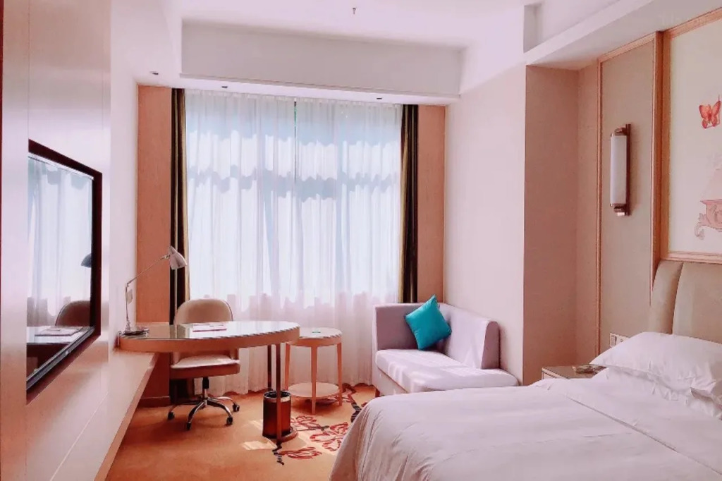 Vienna International Hotel (Binjiang of Jiangjin, Chongqing)