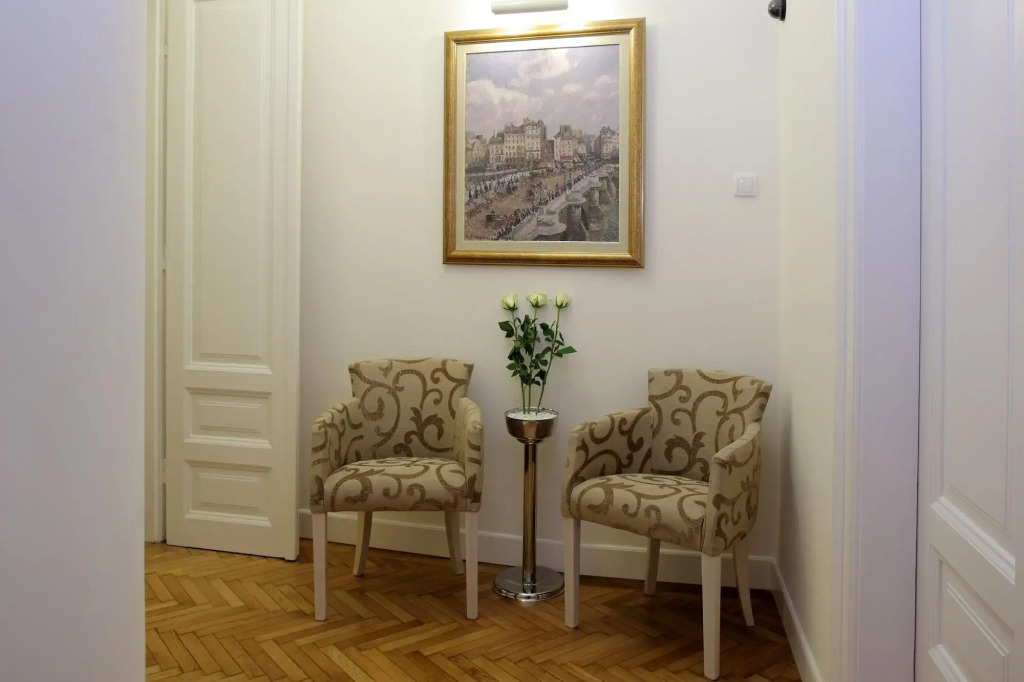 Booking Rooms