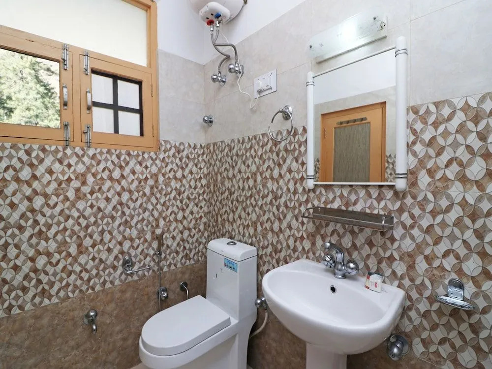 Oyo 23570 Hotel New Tashila