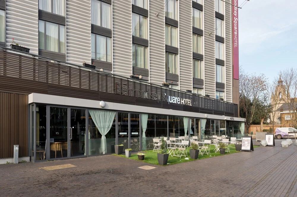 Luxury Apartment With Stunning Views Near London Bridge by Underthedoormat