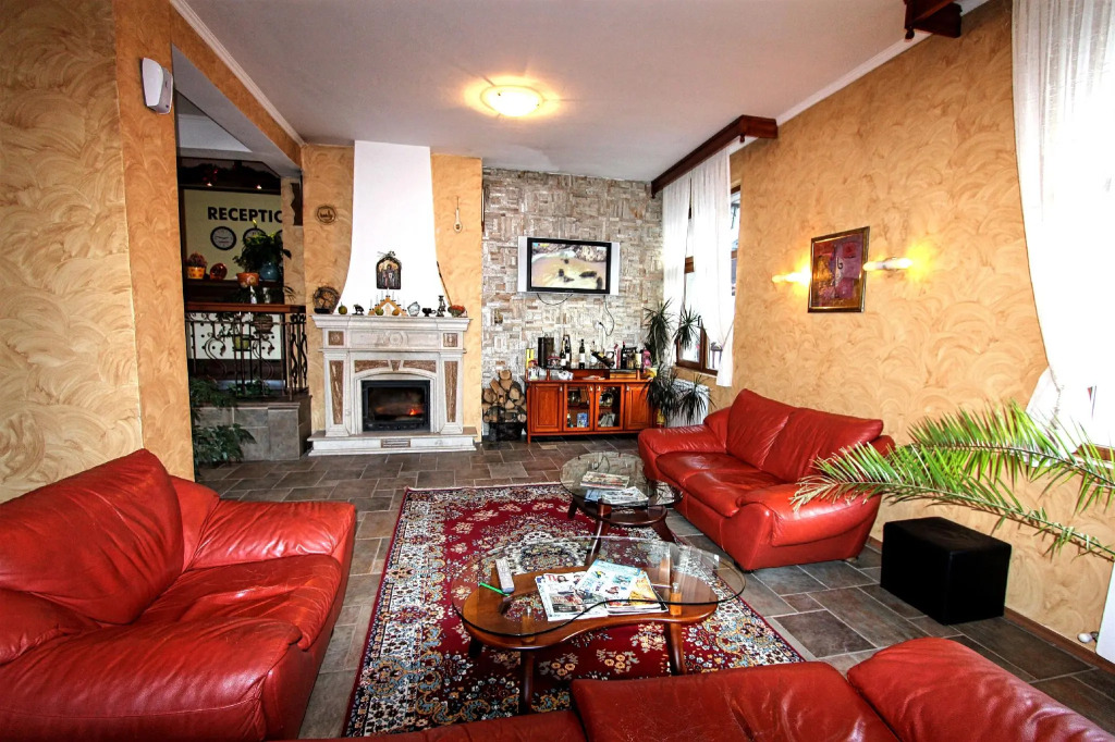Kap House Family Hotel