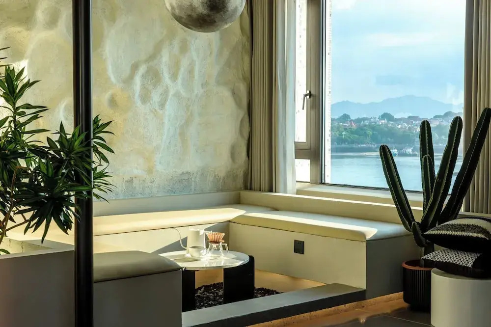 NiaoDao Seaview Hotel