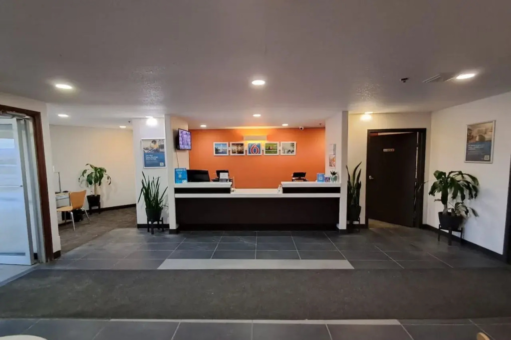 Motel 6-Regina, SK