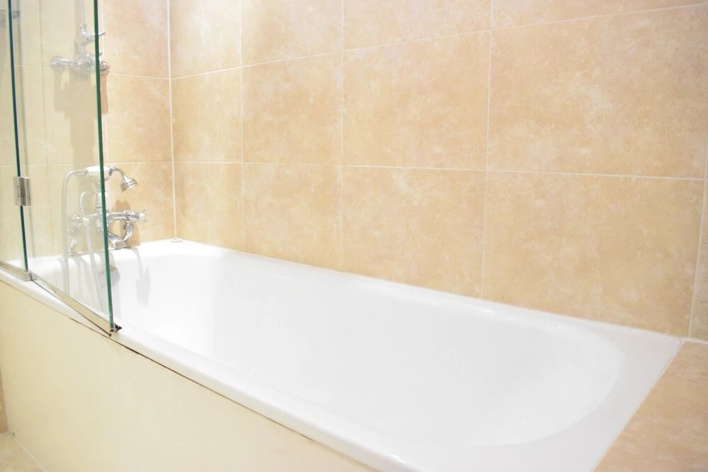 2 Bedroom Apartment With Garden in Shepherds Bush